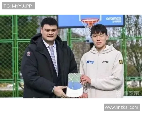 姚明称缺点是没读过书有差距!媒体人:CBA球员大多数人都缺这个